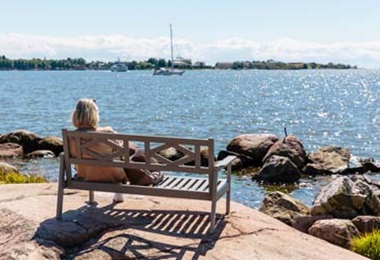Thinking about pension by the sea