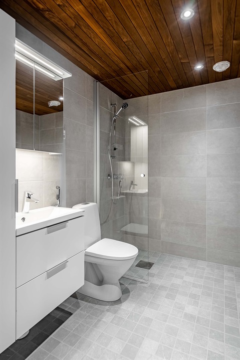 Bathroom_1